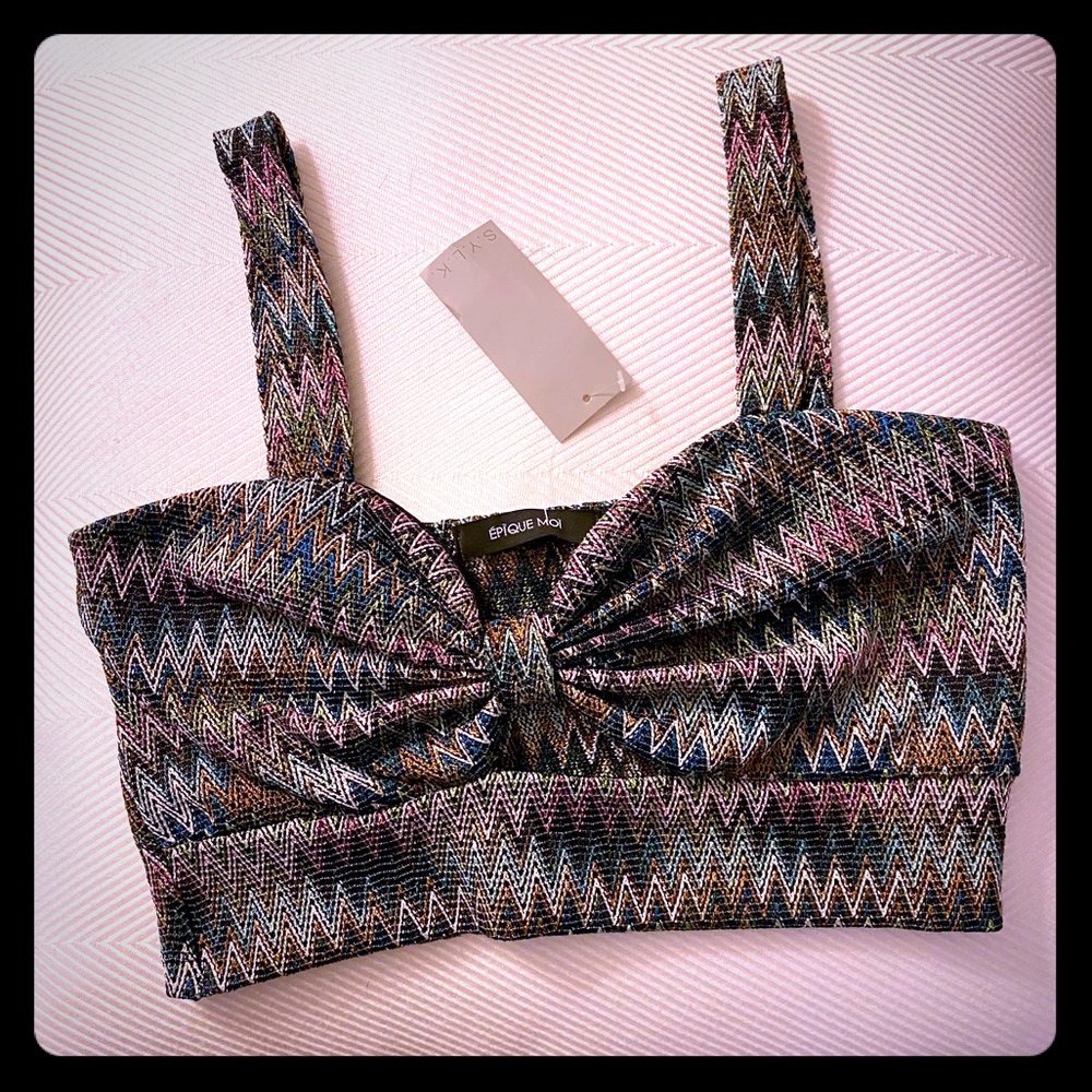 💜🖤💚Epique Moi Beautiful Woven Crop Top, Medium